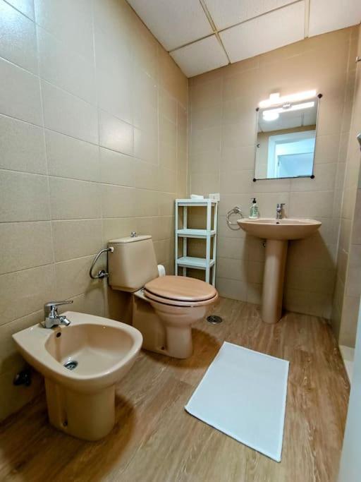 Dulos House Pool And Free Wifi Cho 外观 照片